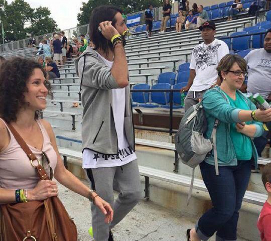 Υπογράφει στη Νιου Γιορκ Κόσμος ο Σαμαράς!