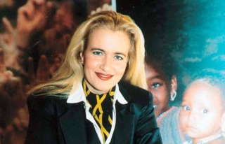 ΗΧΗΤΙΚΟ: H Λουκία Παπαδάκη στον Hellas FM για την παράσταση "Οι Απελπισμένοι"