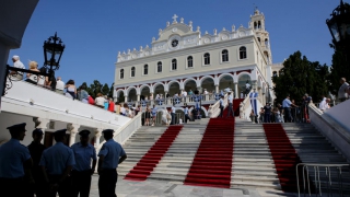 Στο Βέρμιο ο Παυλόπουλος, στην Τήνο ο Μητσοτάκης