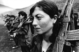 Η μάχη του Κομπανί: Εκεί που οι αντάρτες θυσιάζονται και η "πολιτισμένη" Δύση ατιμάζεται