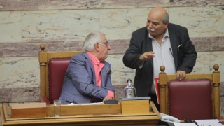 Υπόθεση Κατσίφα: Ο Βούτσης... ενοχλήθηκε για την ενός λεπτού σιγή