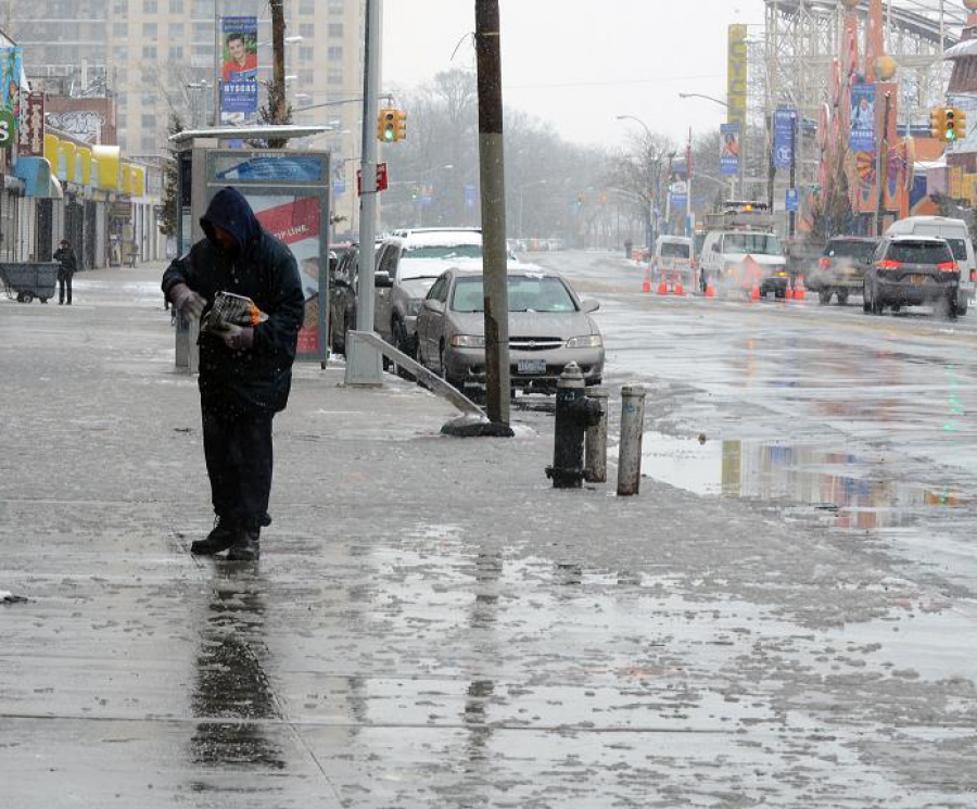 ΕΚΤΑΚΤΟ: Σήμα έντονων καιρικών φαινομένων για τη Νέα Υόρκη - Παρατάθηκε έως τις 17:30
