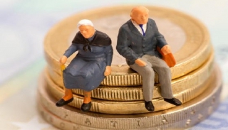 Το Der Spiegel παραδέχεται: “Μύθος οι…χρυσοί Έλληνες συνταξιούχοι”