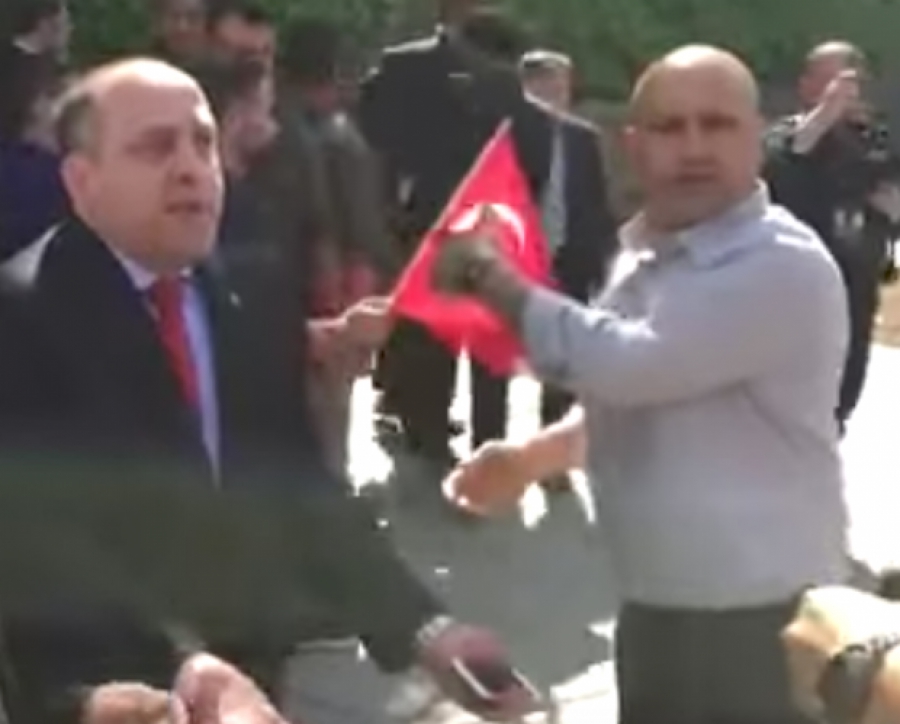 ΕΚΤΑΚΤΟ: ΑΠΙΣΤΕΥΤΟ ΧΑΣΤΟΥΚΙ ΣΤΟΝ ΕΡΝΤΟΓΑΝ! ΣΥΝΕΛΗΦΘΗΣΑΝ 2 ΤΟΥΡΚΙΚΗΣ ΚΑΤΑΓΩΓΗΣ ΑΜΕΡΙΚΑΝΟΙ ΓΙΑ ΤΑ ΕΠΕΙΣΟΔΙΑ ΣΤΗΝ ΟΥΑΣΙΝΓΚΤΟΝ!