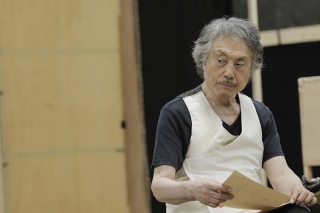 Έφυγε ο Μικιτζίρο Χίρα, ο σπουδαίος Ιάπωνας ηθοποιός της αρχαίας ελληνικής τραγωδίας