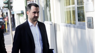 Διακοσμητική ψήφο Αποδήμων προωθεί η Κυβέρνηση - Γελάει ο κόσμος